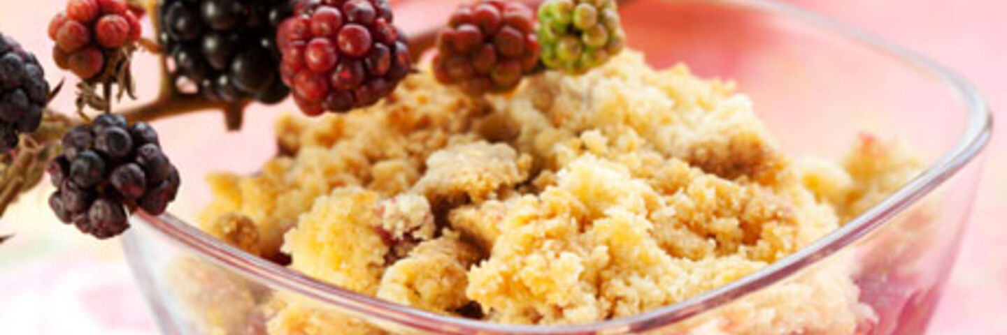Apple & Blackberry Crumble