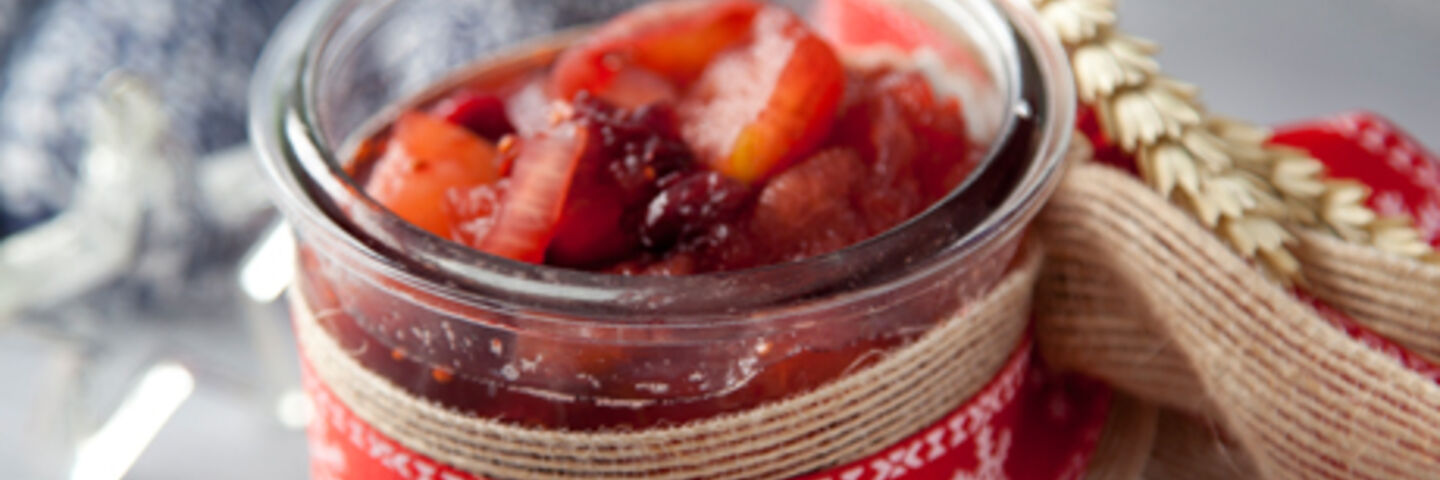 Cranberry Apple and Ginger Chutney