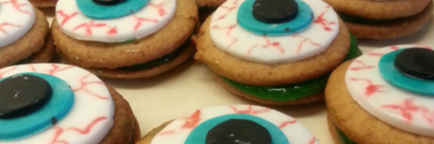 Slimey Eyeball Cookies