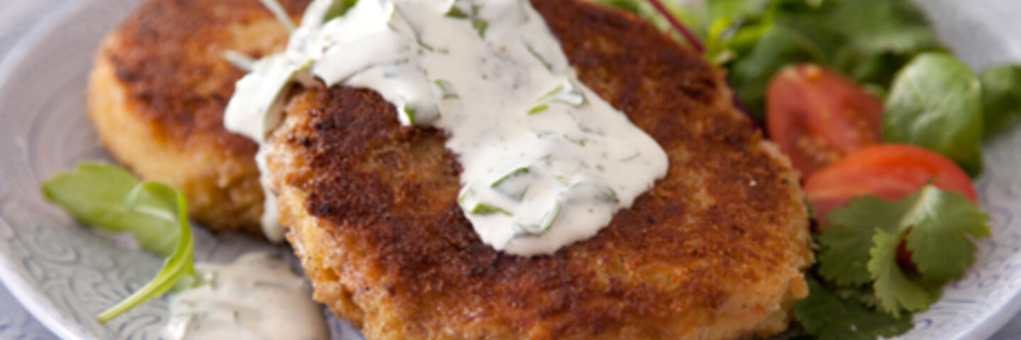 Salmon Fishcakes with Ginger and Coriander Dip