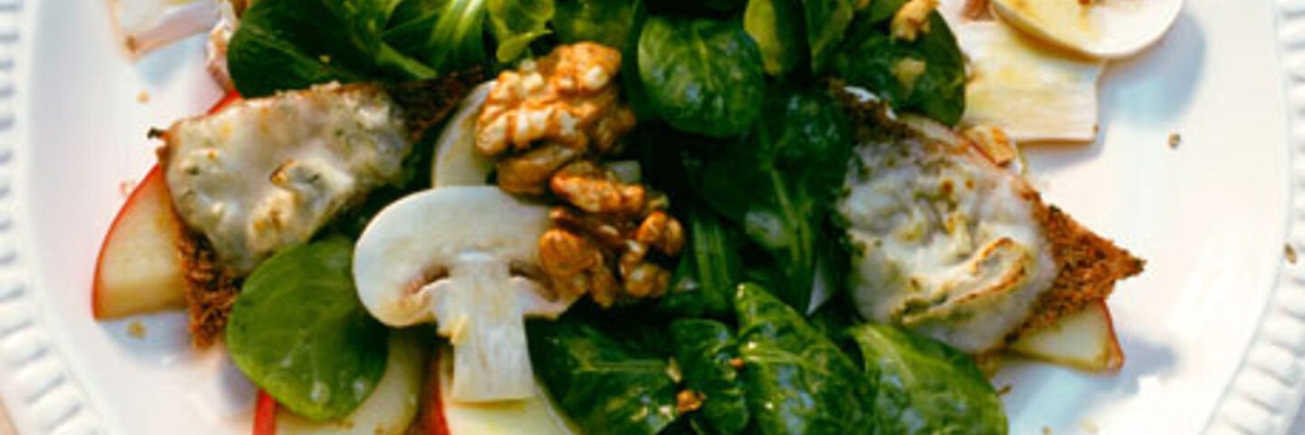 Italian Pear & Blue Cheese Salad