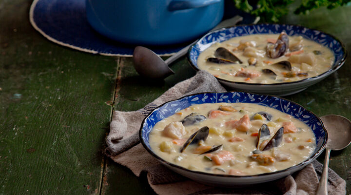 Chunky seafood chowder recipe