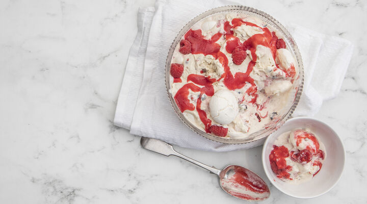 SuperValu Kevin Dundon Pavlova Ice Cream
