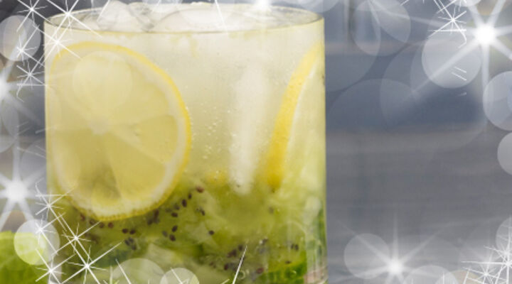 Gin & Kiwi with Cucumber Cocktail