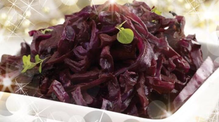 Mulled Red Cabbage with Onion