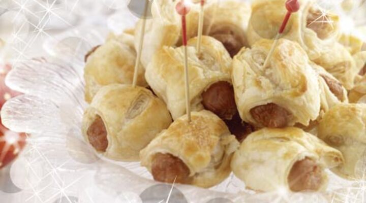 Sausage Rolls with Fiery Cranberry & Mango Chutney