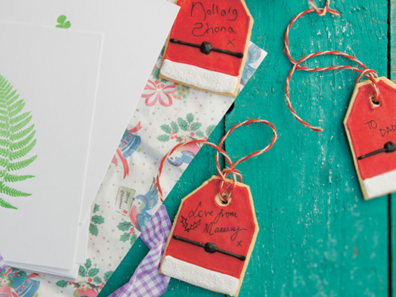 Message tag cookies for santa recipe
