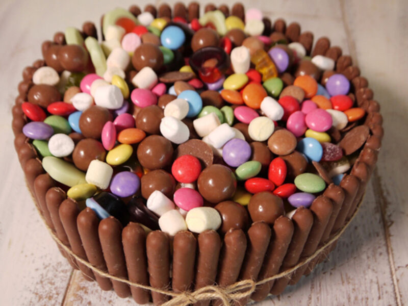 Almond chocolate sweet cake recipe