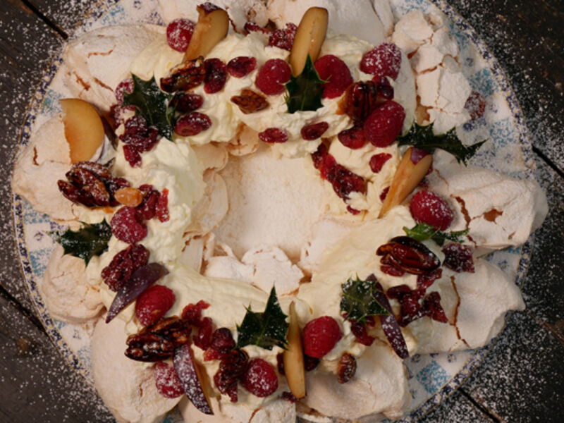 Pavlova wreath recipe