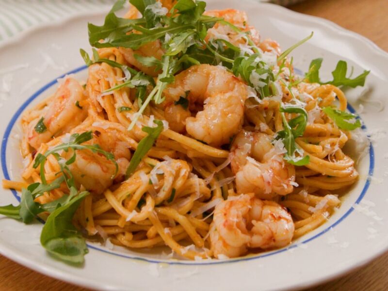 Social 9x16 Spicy chilli  26 garlic prawn spaghetti.00 00 01 22.Still001