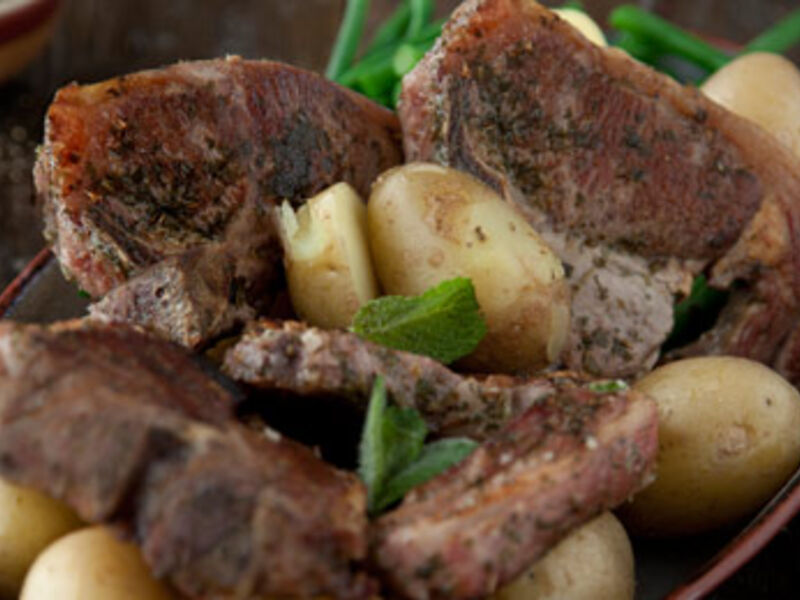 Herbed Lamb Cutlets with Minted Baby Potatoes and Green Beans