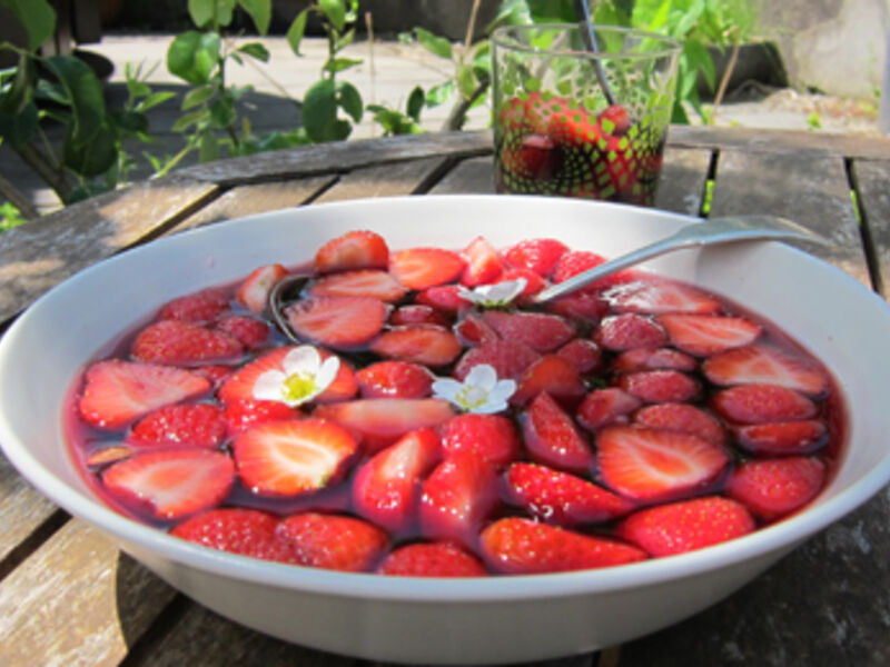 Red Wine and Strawberry Soup